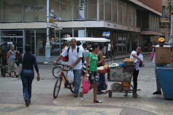 De compras en La Habana.