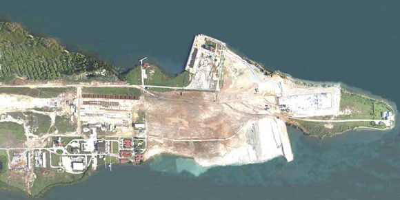 Terminal de contenedores en el puerto de Mariel.  Foto: cubadebate.cu