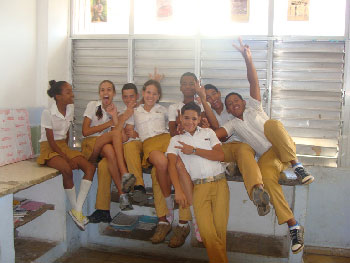 Estudiantes de un secundario cubano.