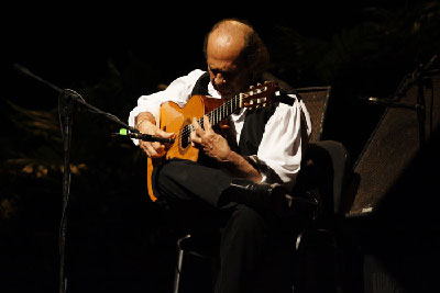 Paco de Lucia en el teatro Karl Marx de La Habana el 2 de octubre, 2013.