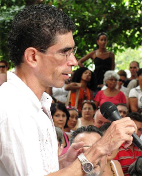El autor del blog Paquito de Cuba. Foto: cubalaislainfinita.blogspot.com