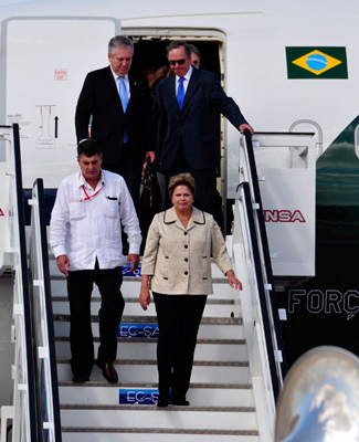 Dilma Rousseff arrives in Cuba for the CELAC Summit.  Foto: Ladyrene Pérez/Cubadebate.