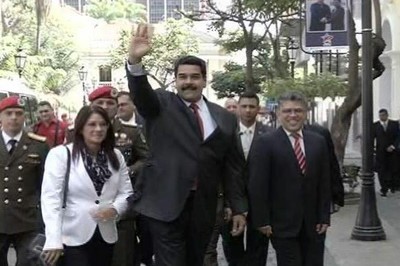 Nicolas Maduro con la primera dama Cilia Flores y el canciller Elias Jaua.