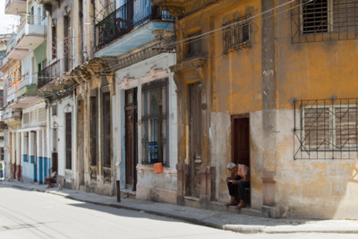 Calle Estrella en Centro Habana.  Foto: Juan Suárez