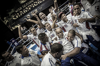El equipo ganador, los Domadores de Cuba.  Foto: wsb