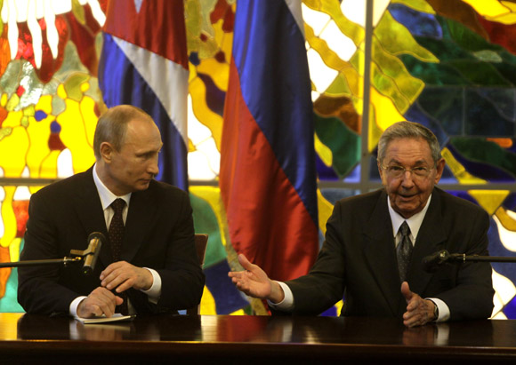 Vladimir Putin y Raúl Castro. La Habana 11 de julio de 2014.