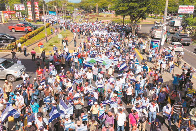 Marcha con el canal del 10-12-2014. Foto: laprensa.com.ni