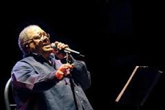 Pablo Milanés en concierto.