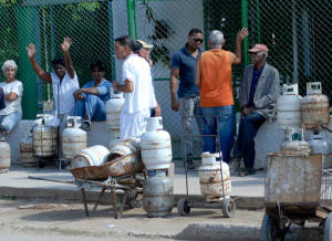 Venta y compra de gas licuado.  Foto: cubadebate.cu