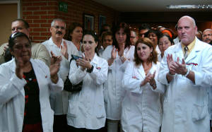 Médicos cubanos.  Foto: juventudrebelde.cu