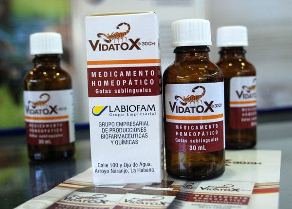 Medicamento homeopático cubano. VIDATOX 30 CH, usado en la terapia para el cáncer.