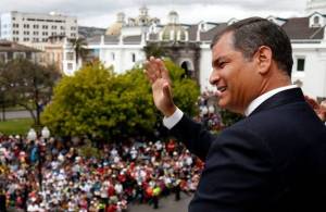 Rafael Correa de su página de Facebook.