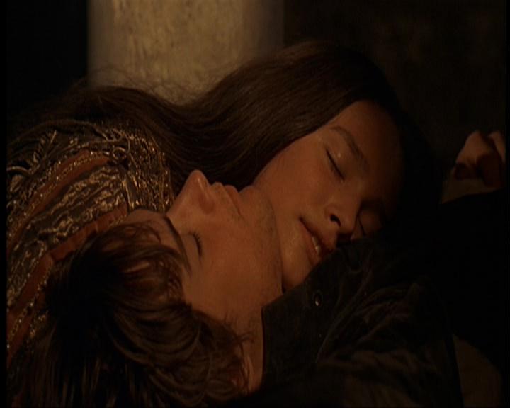 Uno de los suicidios mas famosos Romeo y Julieta, version de Zeffirelli