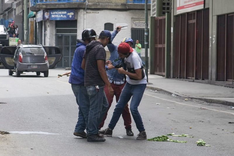 Periodistas agredidos en el centro de Caracas.