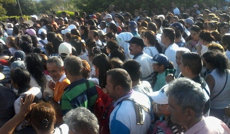Mas que 20 mil venezolanos visitaron a Colombia para realizar compras. Foto: www.wradio.com.co