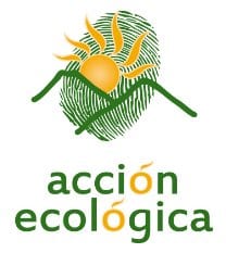 Una de las organizaciones protestando es Acción ecológica.