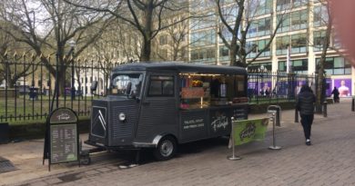 Vendiendo comida musulmán en Birmingham – Foto del día